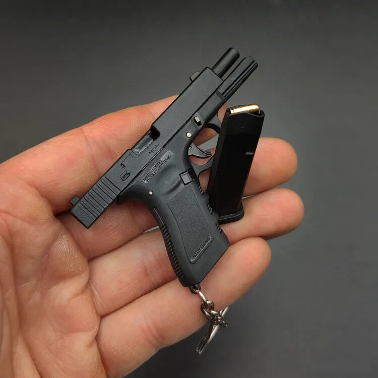 Mini Toy Gun Keychain Weapon Alloy Shell Ejection Free Assembly With Box