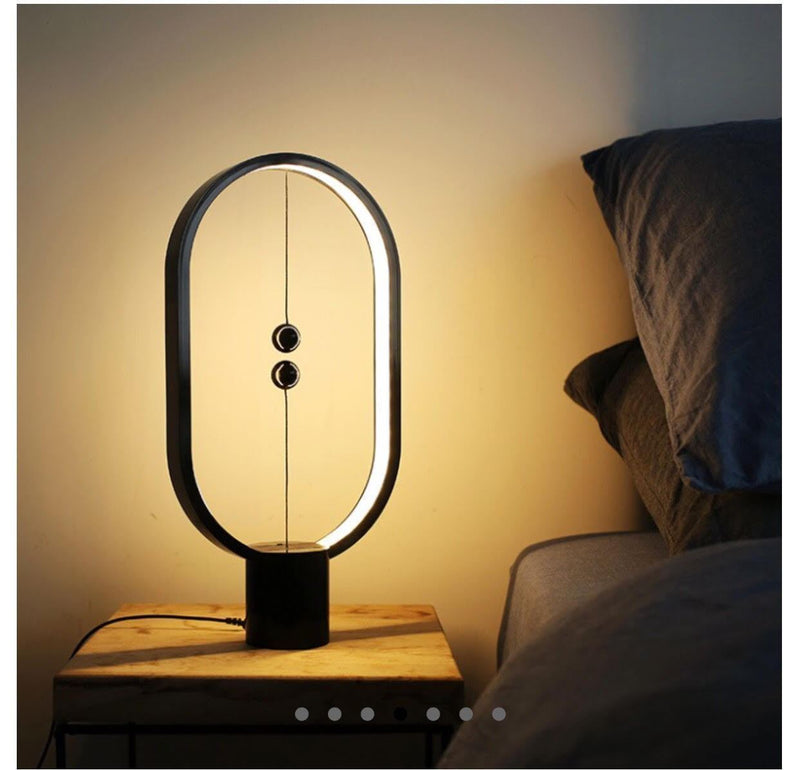 Magnetic Heng Balance Lamp